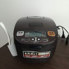 [0円]炊飯器（ZOJIRUSHIマイコン炊飯ジャー3合）