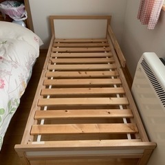 IKEA子供用ベッド SNIGLAR