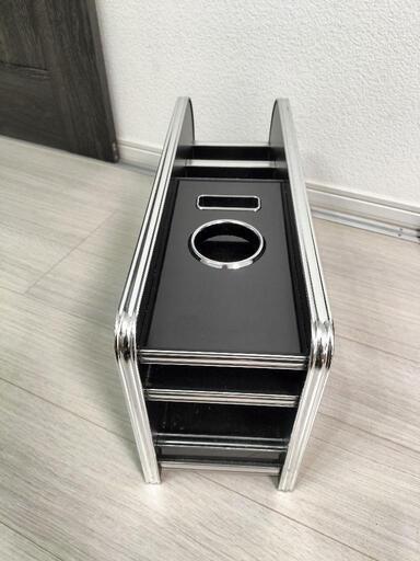 ステップワゴンフロントテーブルとセンターコンソール