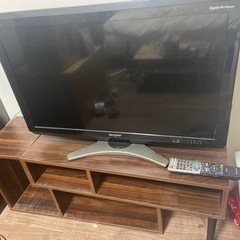 <取引中>2010年製Sharpテレビ32型＋テレビ台