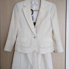 レディース9号Ｍサイズ白スーツ