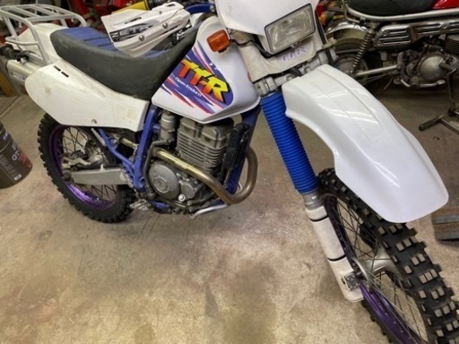 ヤマハTTR250オフロードバイク