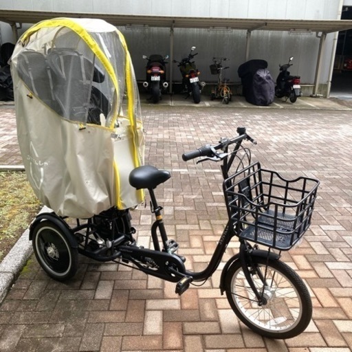 大人気新品  ふたごじてんしゃ いしころくろいろ レインカバー付き （ふたご 自転車本体