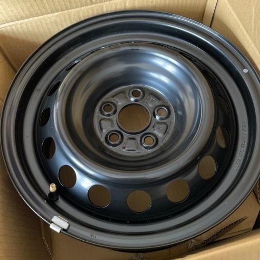 や*か様 トヨタ 15インチ スチールホイールとカバー2個 トヨタ純正 15インチ スチールホイール＊ホイールカバー 【公式通販】