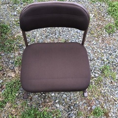 未使用小型椅子　美品　濃いブラウン色