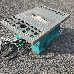 マキタ 2708 マルノコ盤【リライズ野田愛宕店】【店頭取引限定】【中古】管理番号：2400010102547 マキタ 2708 テーブルソー マルノコ盤【リライズ野田愛宕店】【店頭