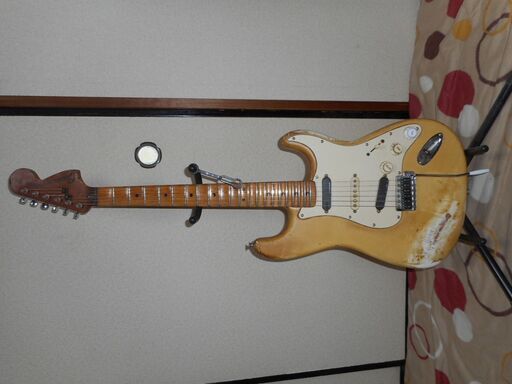 Fender Japan Yngwie Malmsteen イングヴェイ・マルムスティーン モデル （値段交渉可能です。）