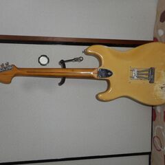 Fender Japan Yngwie Malmsteen イングヴェイ・マルムスティーン モデル　（値段交渉可能です。）