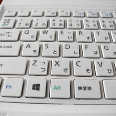 ヒビ補修がありますのでお安くさせていただきました Windows11 新品高速SSD