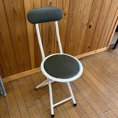折りたたみパイプ椅子(ニトリ)