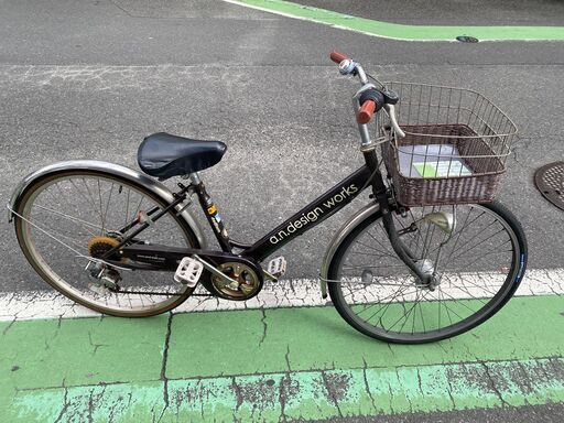 自転車　軽快車　ブラック　ギア付　E137