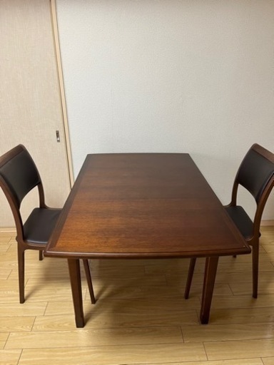 マルニ木工のダイニングテーブル椅子セット