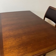 マルニ木工のダイニングテーブル椅子セット