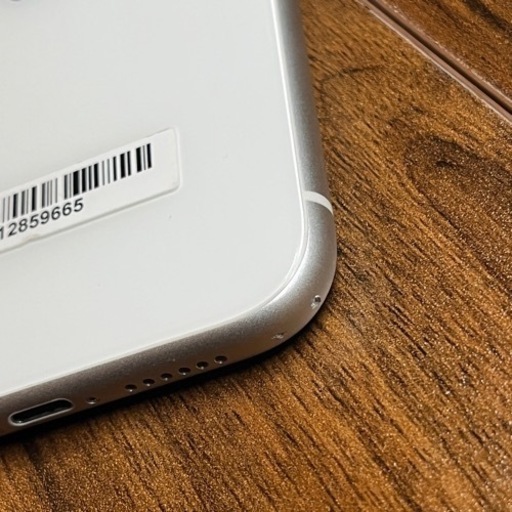 iPhone 11 ホワイト 128 GB SIMフリー 無印 本体