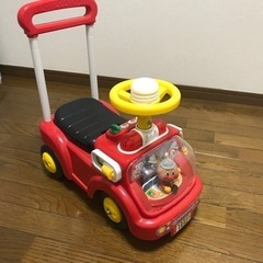アンパンマン 消防車　おもちゃ