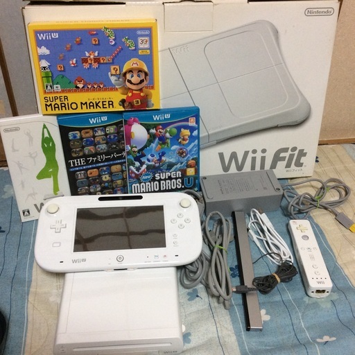 【付属品多数】WiiU 32GBモデル ソフト4本 WiiFit セット