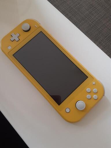任天堂☆Switch　Lite☆Nintendo Switch☆イエロー