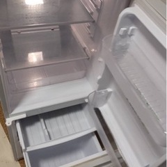 【募集終了】シャープ冷蔵庫　2ドア　137リットル 2012年製