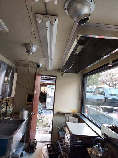 飲食用のプレハブ。テイクアウト専用プレハブ。