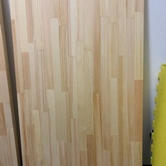DIYで使う赤松の木板