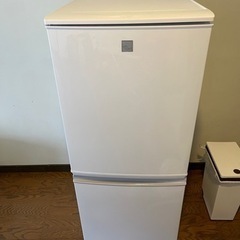 シャープ　ノンフロン冷凍冷蔵庫137L（2016年製）