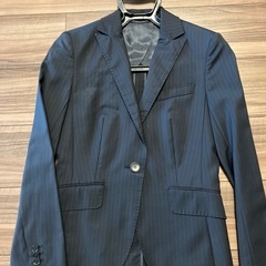 レディーススーツ　ジャケット+パンツ　0円