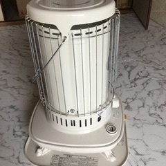 美品 コロナ石油ストーブ 殆ど使用していない、国内製、とても暖かい円形ストーブ 購入時の取扱い説明書&保証書付 美品 コロナ石油ストーブ 殆ど使用していない、国内製、とても暖かい