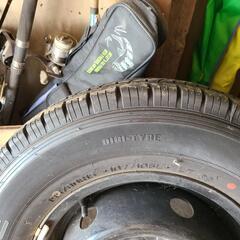 トラック　タイヤほぼ新品同様　195/80/15　2本