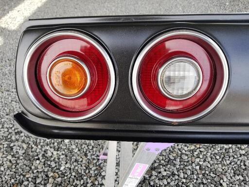 スカイライン ケンメリ-ヨンメリ-テールパネル 中古 パーツ
