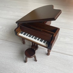 【ネット決済・配送可】グランドピアノの木製オルゴール 曲「ムーン...