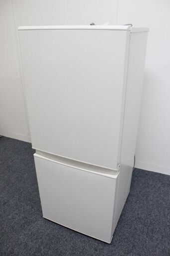 無印良品 MUJI 冷蔵庫 126L 白  MJ‐R13B ４６Ｌ大容量フリーザー 耐熱100℃テーブル 単身者 新生活 2021年製   中古 店頭引取歓迎 R5550)