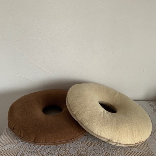 ニトリ 低反発ドーナツクッション 2個 Bozu 岐阜のインテリア雑貨 小物の中古あげます 譲ります ジモティーで不用品の処分