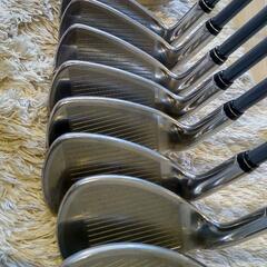 ゼクシオ　レディースゴルフクラブ9本セット　キャディバッグ付き