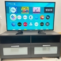 取引中】パナソニック 4K対応テレビ 43型 2018年購入 テレビ台付き