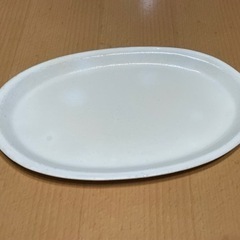 楕円の長皿  (約)W27cm✖️D17cm✖️H1.5cm