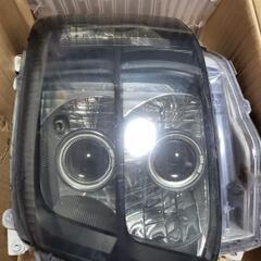 「値下げ」ハイエースワイド3型イカリングヘッドライト、グリルバンパーセット