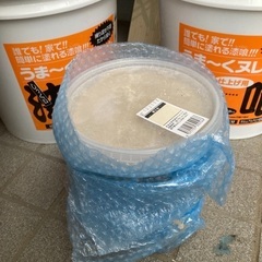 うまくヌレール　漆喰　未使用品　黄土色