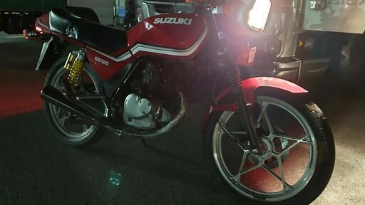スズキ　ＧＳ125e　バイク