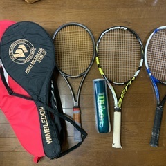テニスラケット三本、硬式ボール3個、ケース付き