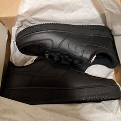 NIKE AIR FORCE1 【23日本日中でしたら9000円】