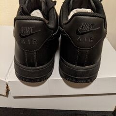 NIKE AIR FORCE1 【23日本日中でしたら9000円】