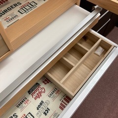 河口家具　食器棚