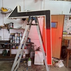 矢印LED看板