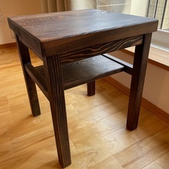 木製サイドテーブル　