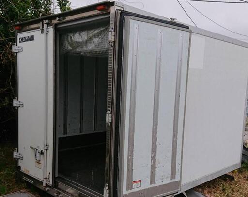 【匝瑳市八日市場】No.Y-31 横扉付き 保冷コンテナ 長さ約320cm×幅186cm×高さ220cmくらい  床ステンレス 匝瑳市八日市場】No.Y-31 横扉付き 保冷コンテナ 長さ約320cm×幅186cm