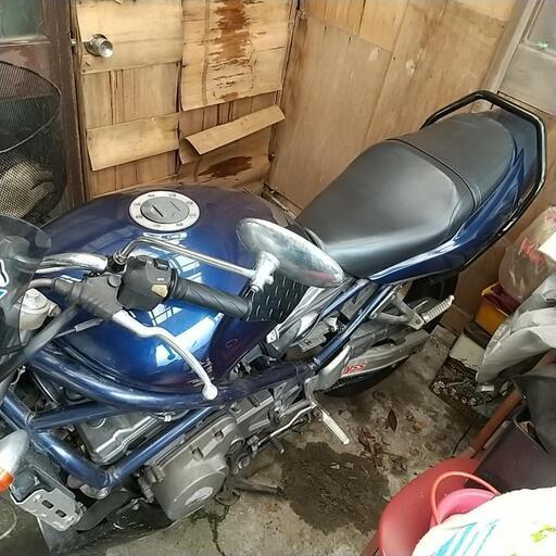 バンディット250V タンク GJ77A