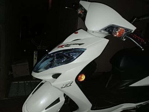 緊急値下げ！実走4800キロ新車で買いました。キムコ125 傷ほとんど無し