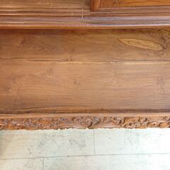 総無垢 アンティーク ガラスキャビネット コレクションケース  引き出し3段 飾り棚 彫刻細工 ガラス扉 ガラス棚板  検） ロイズ アンティークス■横幅102cm×奥行46cm×高さ198cm■近隣配送無料 買取帝国 朝霞店