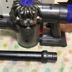 dyson コードレスクリーナー V6 fluffy+