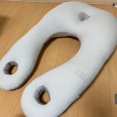 ニトリのU字枕　100円